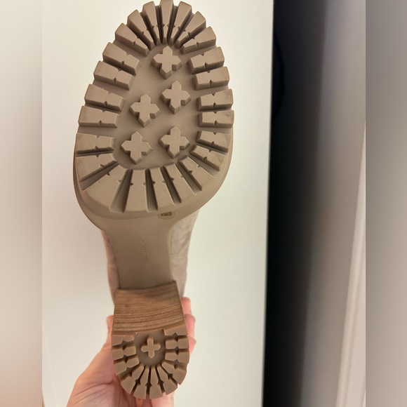 Vince Camuto Ernessa Boot Size 8.5 - Picture 4 of 5